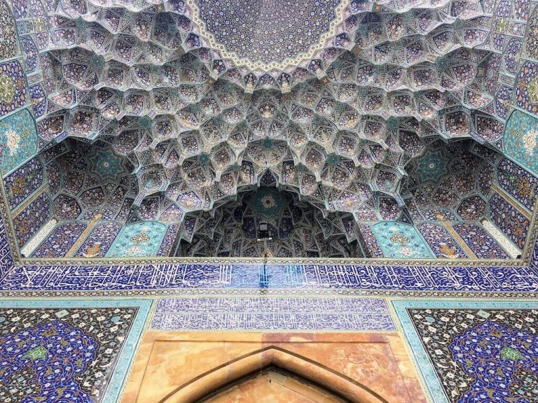 De 10 mooiste moskeeën van Iran • foto's, locaties en hoogtepunten